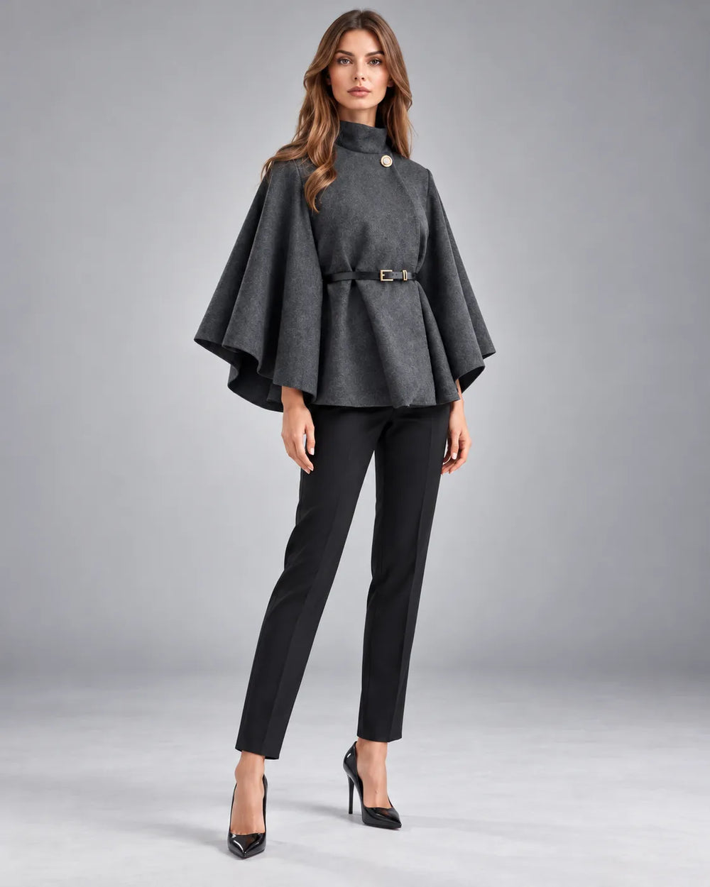 Pull cape à col montant ceinturé – Gris foncé