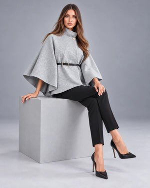 Pull cape à col montant ceinturé – Gris