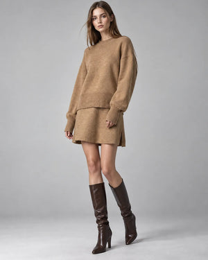 Ensemble pull oversize et jupe en maille Léna – Camel